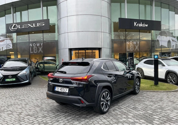 Lexus UX cena 159900 przebieg: 3297, rok produkcji 2022 z Kraków małe 596